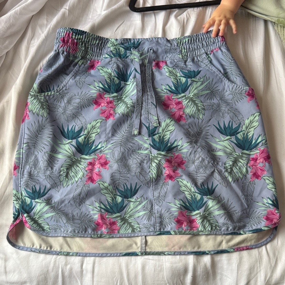 Duluth Trading Co Light Blue Tropical Floral Skirt - XS